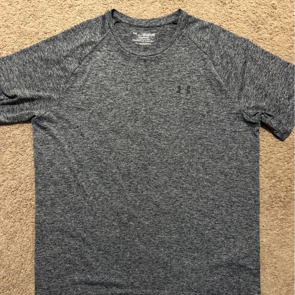 Under Armour Men's Heathered Gray Tee